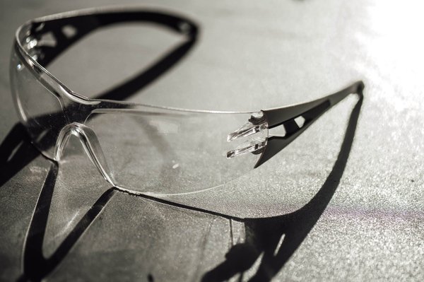 Comment protéger les nids d'oiseaux pendant les travaux de jardinage ?